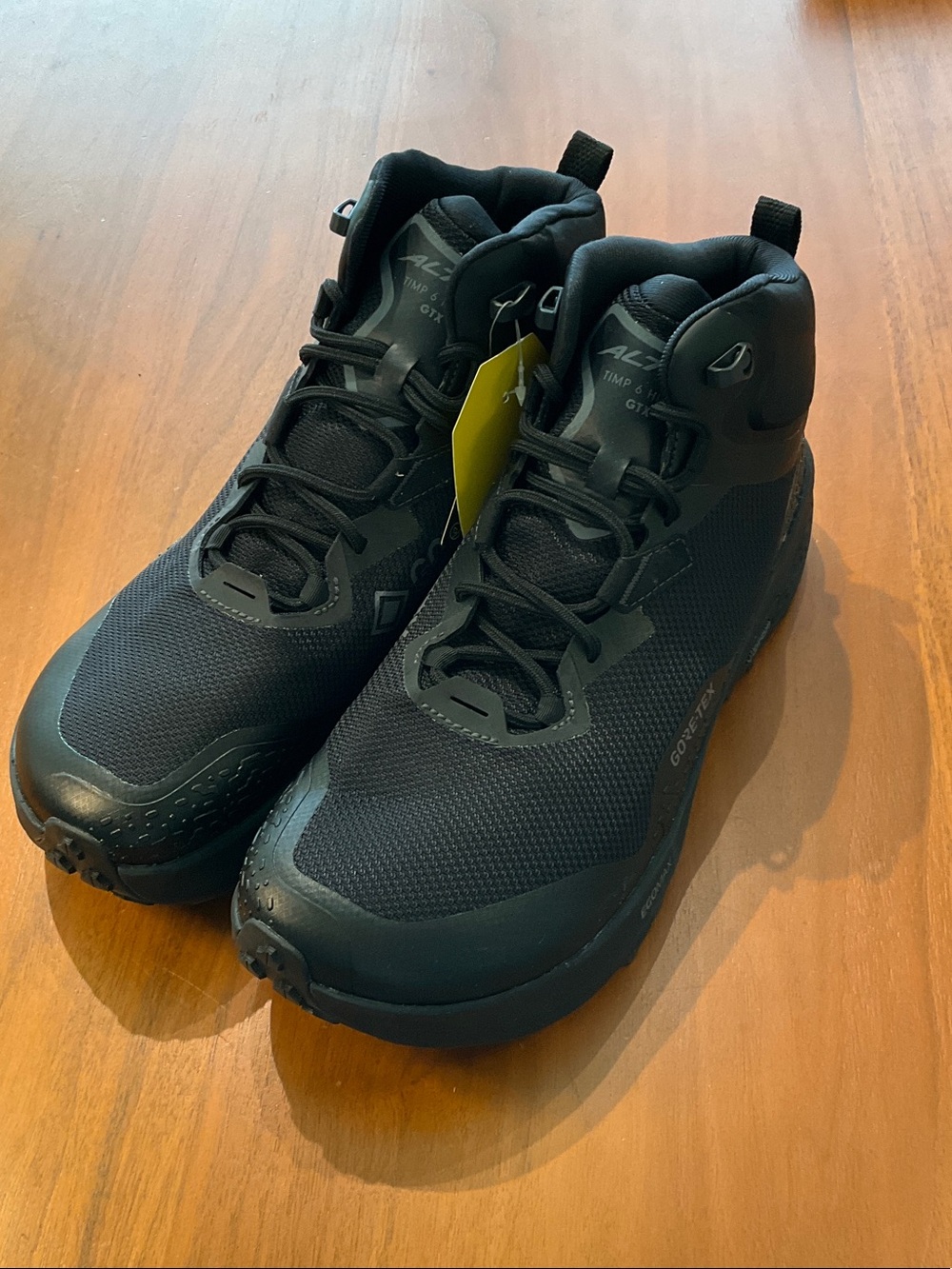 Timp 6 GTX Altra Men's Black Mid-Top Waterproof Trail Boots sample